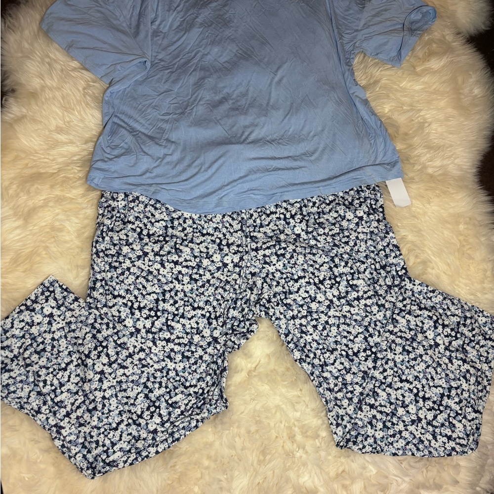 Blue Top and Floral Bottoms Pajama Set - Picture 1 of 4